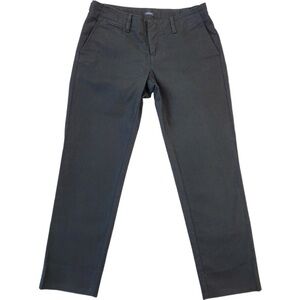 Gap Woman’s black straight leg stretch pants size 6